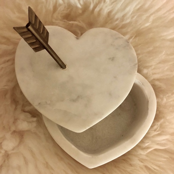 Jewelry - Mable Jelwery Box/Heart